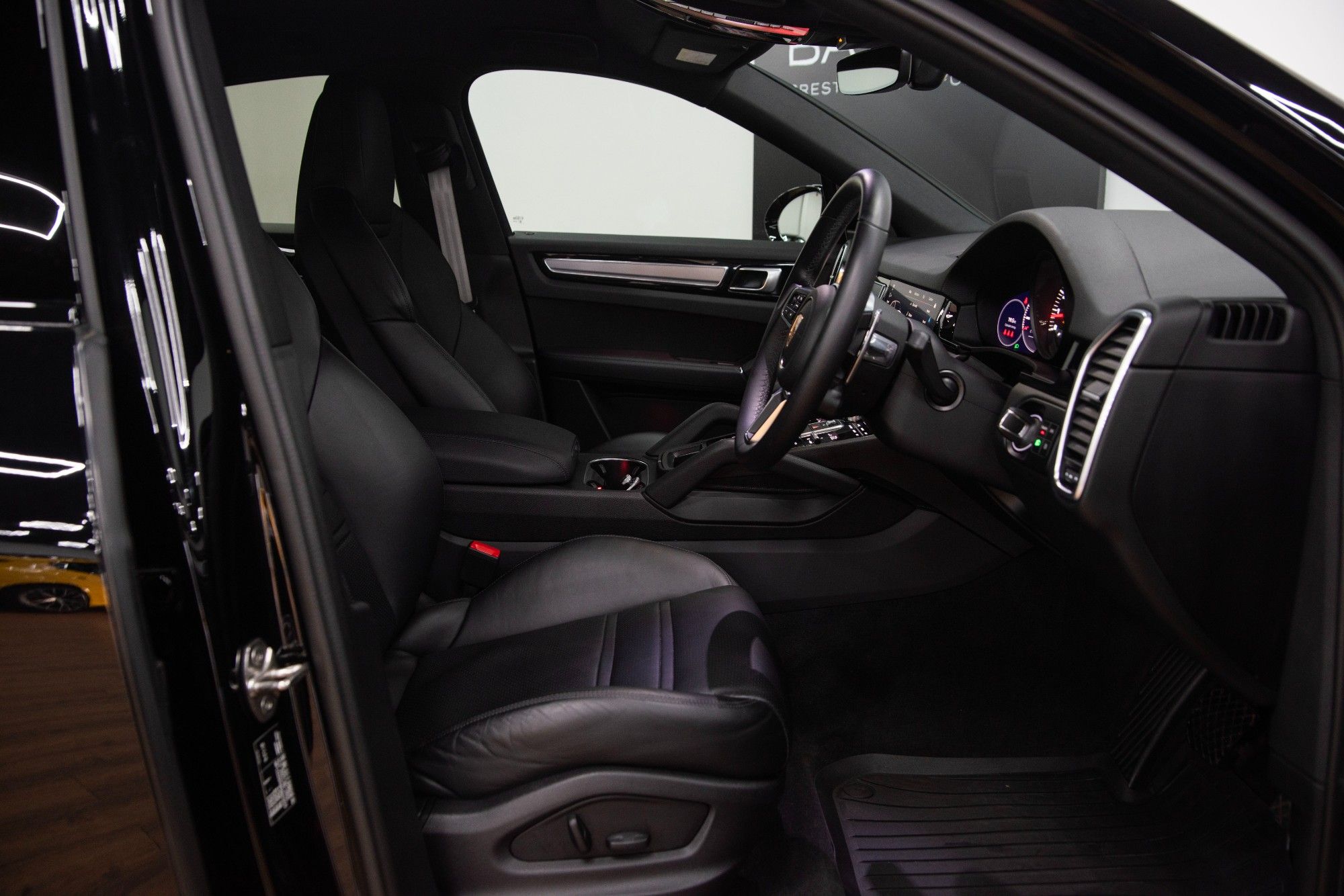 USED 2022 72 PORSCHE CAYENNE 3.0T V6 Platinum Edition 