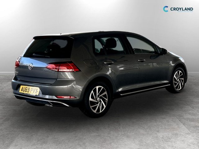 View our VOLKSWAGEN GOLF