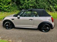 USED 2021 21 MINI CONVERTIBLE 1.5 Cooper Sport Convertible 2dr Petrol Steptronic Euro 6 (s/s) (136 ps) 2 OWNERS FROM NEW WITH ONLY 27,500 MILES AND GOOD SERVICE HISTORY -NEW FRONT BRAKES-Navigation Pack, Mirror Caps in Body Colour, Comfort Pack, Cross Punch Leather - Carbon Black-JCW //REAR PARK SENSORS l Steptronic Euro 6 (s/s) (136 ps) 2 OWNERS FROM NEW WITH ONLY 27,500 MILES AND GOOD SERVICE HISTORY -NEW FRONT BRAKES-Navigation Pack, Mirror Caps in Body Colour, Comfort Pack, Cross Punch Leather - Carbon Black-JCW/HEATED SEATS ////APPLE-PLAY