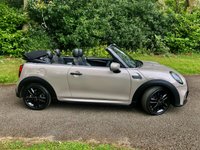 USED 2021 21 MINI CONVERTIBLE 1.5 Cooper Sport Convertible 2dr Petrol Steptronic Euro 6 (s/s) (136 ps) 2 OWNERS FROM NEW WITH ONLY 27,500 MILES AND GOOD SERVICE HISTORY -NEW FRONT BRAKES-Navigation Pack, Mirror Caps in Body Colour, Comfort Pack, Cross Punch Leather - Carbon Black-JCW //REAR PARK SENSORS l Steptronic Euro 6 (s/s) (136 ps) 2 OWNERS FROM NEW WITH ONLY 27,500 MILES AND GOOD SERVICE HISTORY -NEW FRONT BRAKES-Navigation Pack, Mirror Caps in Body Colour, Comfort Pack, Cross Punch Leather - Carbon Black-JCW/HEATED SEATS ////APPLE-PLAY