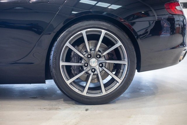 2017 Aston Martin Rapide S 6L S 4dr - Photo 4