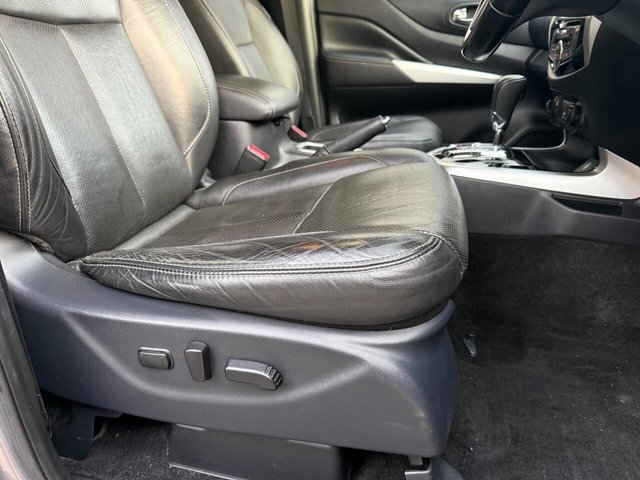 2021 NISSAN NAVARA - Photo 10