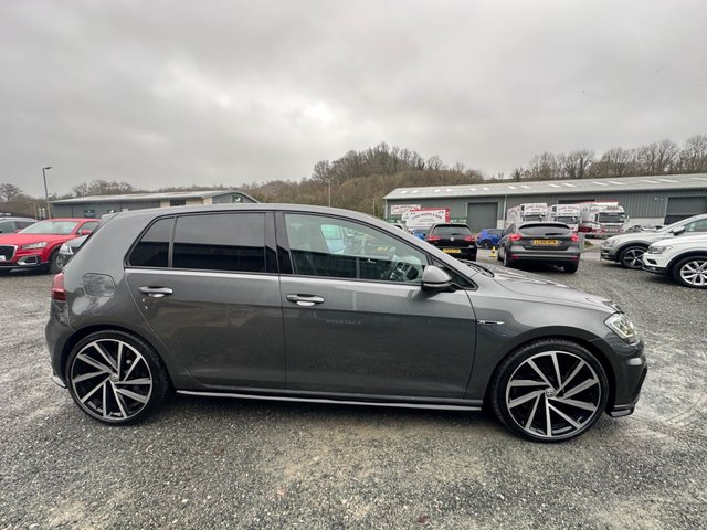 2020 VOLKSWAGEN GOLF 2.0 TSI R Hatchback 5dr Petrol DSG 4Motion Euro 6 (s/s) (300 ps) - Photo 8