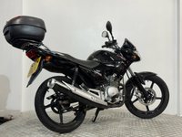 USED 2014 14 YAMAHA YBR 125 TOP BOX - FACELIFT COMES WITH NEW MOT AND WARRANTY