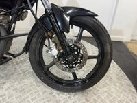 USED 2014 14 YAMAHA YBR 125 TOP BOX - FACELIFT COMES WITH NEW MOT AND WARRANTY