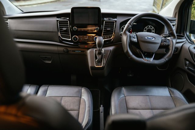 2023 Ford Transit Custom 2L Limited 5dr - Photo 2