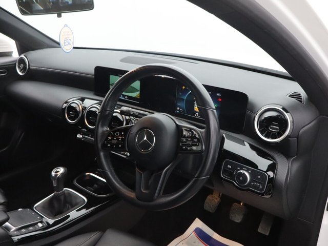 2020 Mercedes-Benz A-Class 1.3L Se 5dr - Photo 12