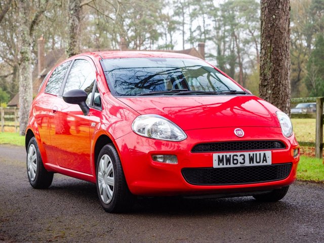 View our FIAT PUNTO