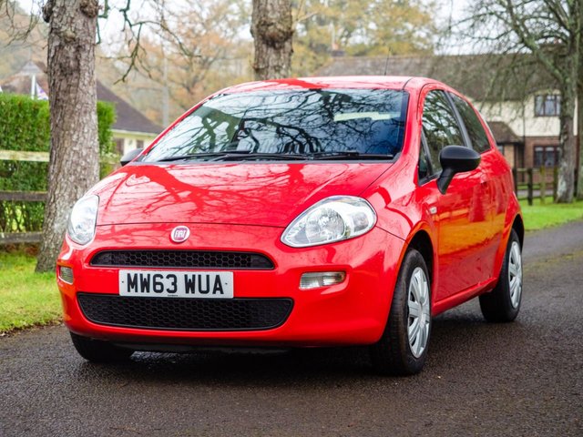 View our FIAT PUNTO