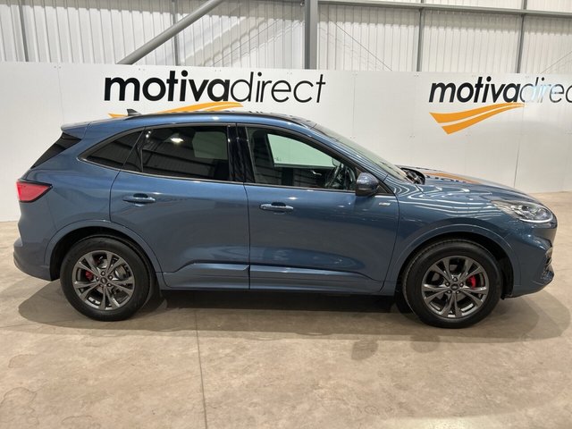 2022 Ford Kuga 2.5L St-Line 5dr - Photo 5