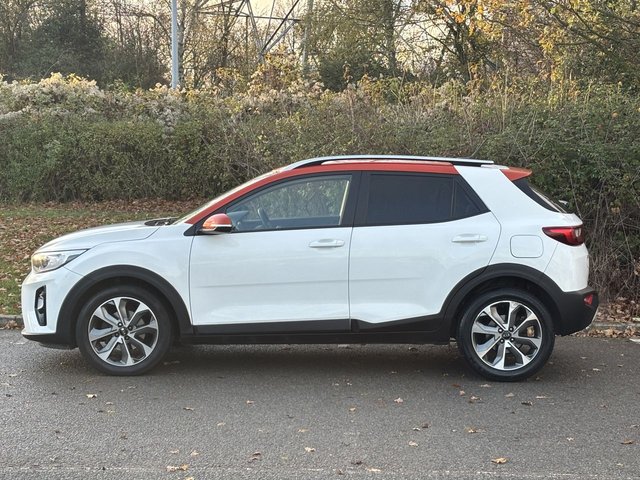 2019 KIA STONIC - Photo 2