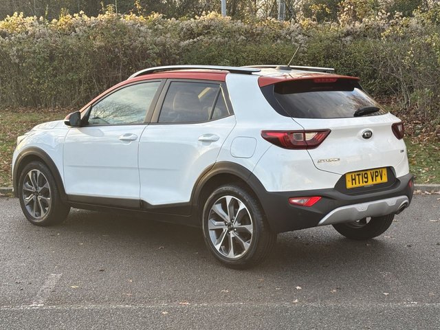 2019 KIA STONIC - Photo 3