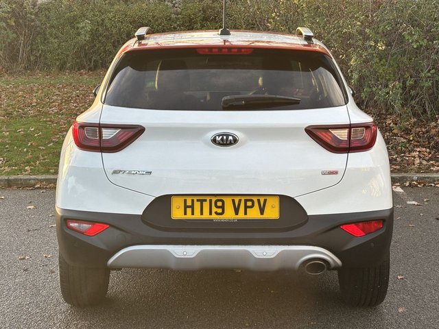 2019 KIA STONIC - Photo 4