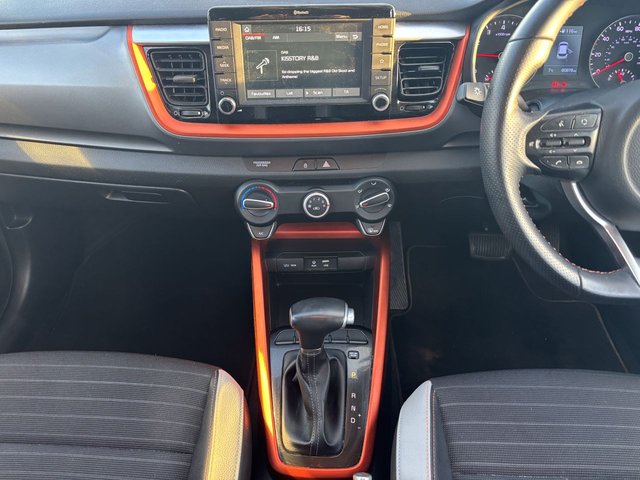 2019 KIA STONIC - Photo 12