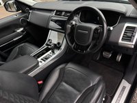 USED 2021 21 LAND ROVER RANGE ROVER SPORT 5.0 P575 V8 GPF SVR SUV 5dr Petrol Auto 4WD Euro 6 (s/s) (575 ps) Good History