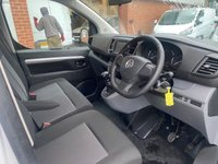USED 2022 22 VAUXHALL VIVARO 2.0 FACTORY 6 SEAT L2 LWB DYNAMIC EURO 6 CREW VAN A/C 44K MILES 