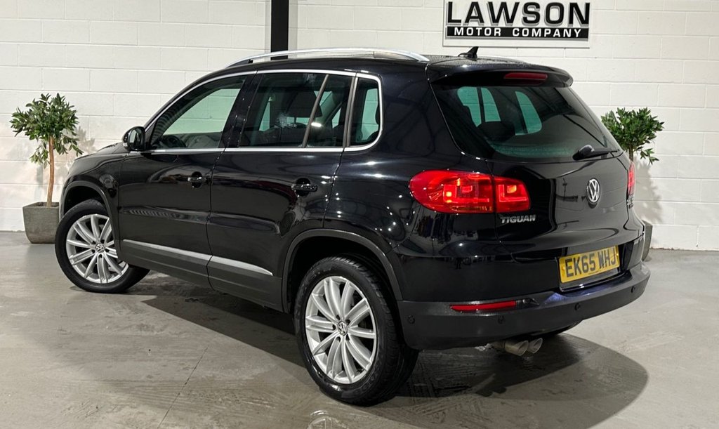 USED 2015 65 VOLKSWAGEN TIGUAN 2.0 TDI BlueMotion Tech Match Edition SUV 5dr Diesel DSG 4WD Euro 6 (s/s) (150 ps) 