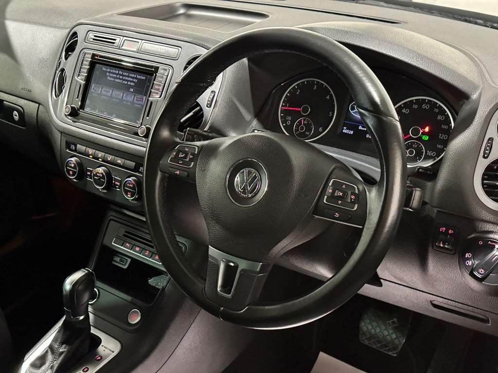USED 2015 65 VOLKSWAGEN TIGUAN 2.0 TDI BlueMotion Tech Match Edition SUV 5dr Diesel DSG 4WD Euro 6 (s/s) (150 ps) 