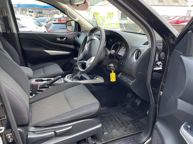 2021 NISSAN NAVARA - Photo 2