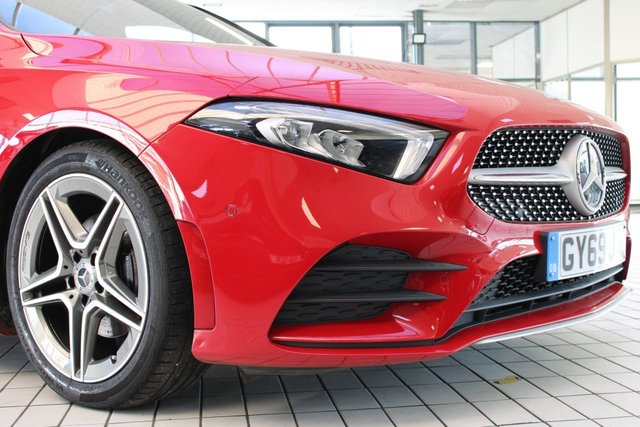 2019 MERCEDES-BENZ A-CLASS 1.3 A180 AMG Line (Premium) Hatchback 5dr Petrol Manual Euro 6 (s/s) (136 ps) - Photo 11