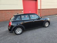 USED 2021 71 MINI HATCH 1.5 One Classic Euro 6 (s/s) 5dr JUST SERVICED