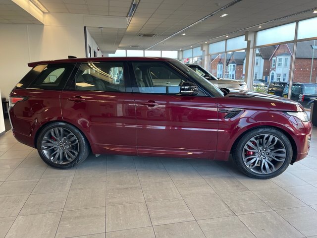 View our LAND ROVER RANGE ROVER SPORT