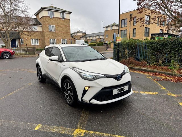 View our Toyota C-HR 1.8 VVT-h Design SUV 5dr Petrol Hybrid CVT Euro 6 (s/s) (122 ps)
