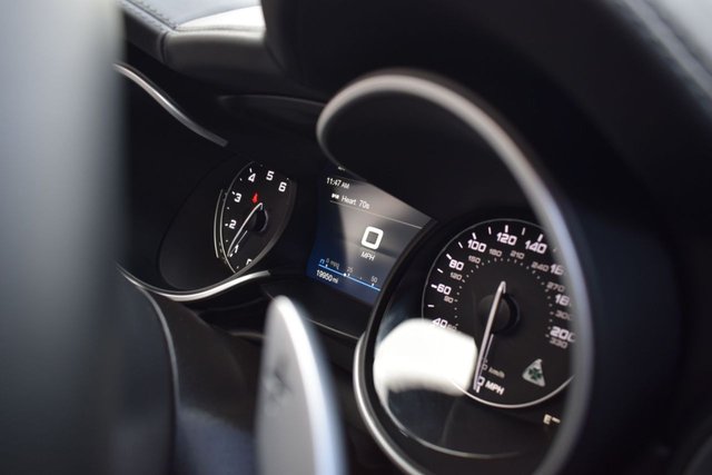 2023 Alfa Romeo Stelvio 2.9L Quadrifoglio 5dr - Photo 12