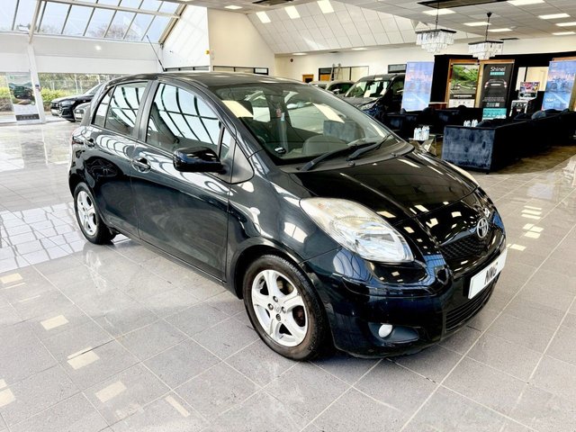 2011 Toyota Yaris 1.3L Tr 5dr - Photo 3