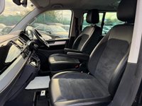 USED 2019 19 VOLKSWAGEN CARAVELLE 2.0 TDI BlueMotion Tech Executive MPV 5dr Diesel DSG Euro 6 (s/s) (150 ps) WheelChairRamp+5seats+Camera