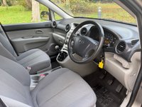 USED 2009 59 KIA CARENS 1.6 GS MPV 5dr Petrol Manual (174 g/km, 130 bhp) 