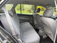 USED 2009 59 KIA CARENS 1.6 GS MPV 5dr Petrol Manual (174 g/km, 130 bhp) 