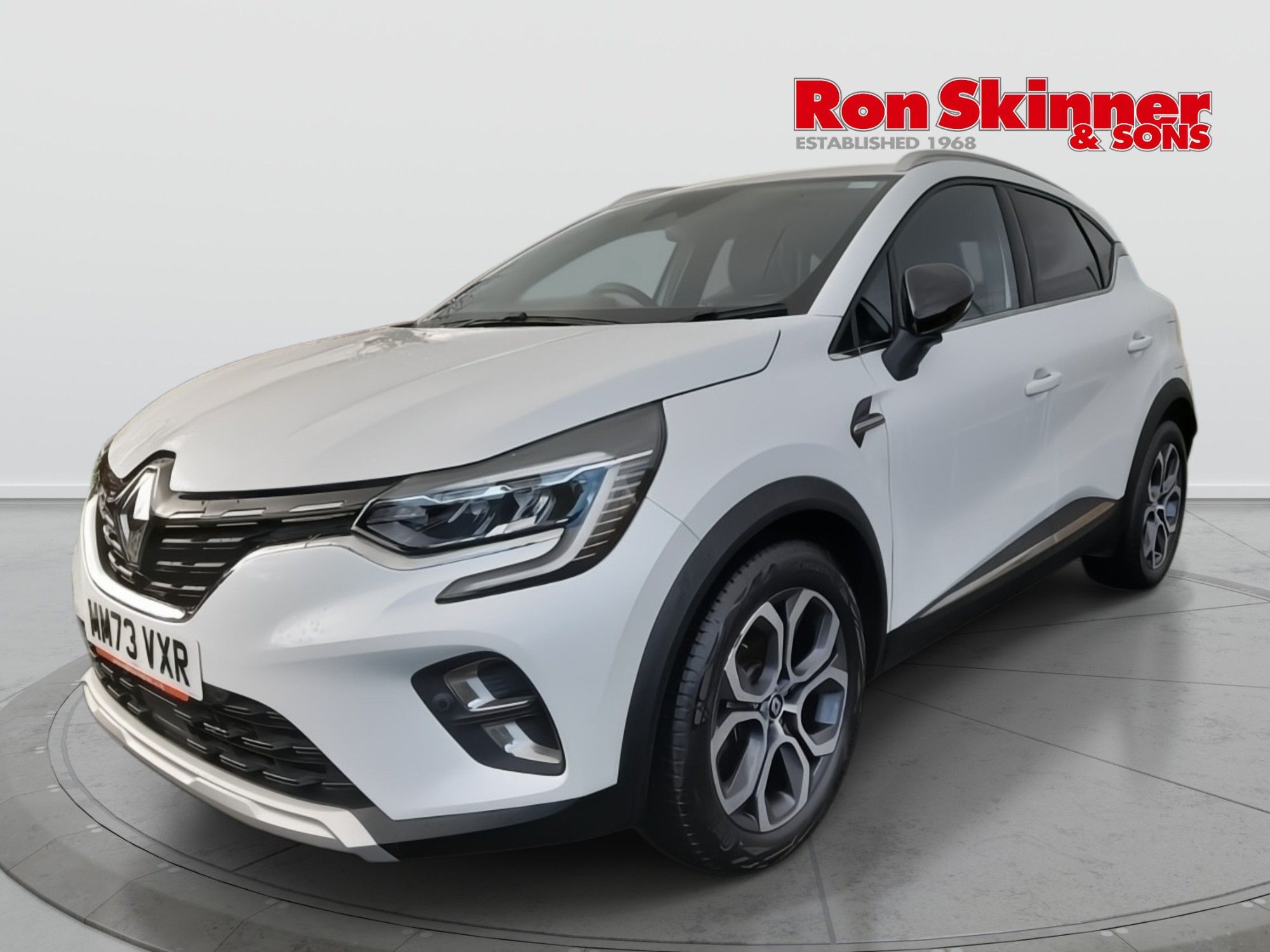 USED 2023 73 RENAULT CAPTUR 1.6 E-TECH 9.8kWh techno SUV 5dr Petrol Plug-in Hybrid Auto Euro 6 (s/s) (160 ps) 