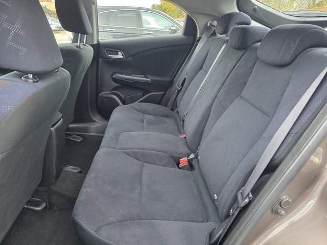 2014 Honda Civic 1.6L Se 5dr - Photo 9