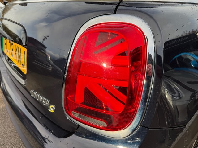 2023 MINI Electric Hatch - Photo 12