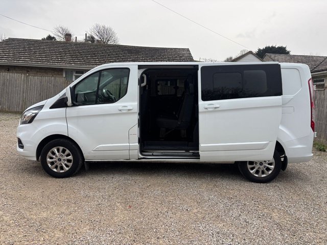 2022 Ford Transit Custom 2L Limited 5dr - Photo 12