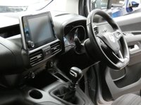 USED 2022 72 VAUXHALL COMBO LIFE 1.5 Turbo D SE XL MPV 5dr Diesel Manual 6Spd Euro 6 (s/s) (7 Seat) (100 ps) 5/7 SEAT ANDROID APPLE CARPLAY REAR VIEW CAMERA CRUISE CONTROL PARKING SENSORS 1 OWNERS GENUINE LOW MILES SERVICE HISTORY WARRANTY