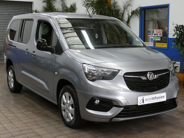 2022 VAUXHALL COMBO LIFE - Photo 12