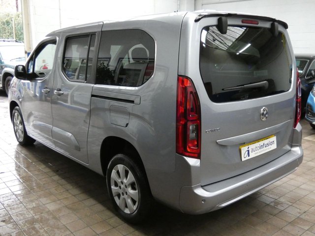 2022 VAUXHALL COMBO LIFE - Photo 4
