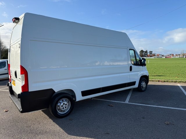 View our CITROEN RELAY