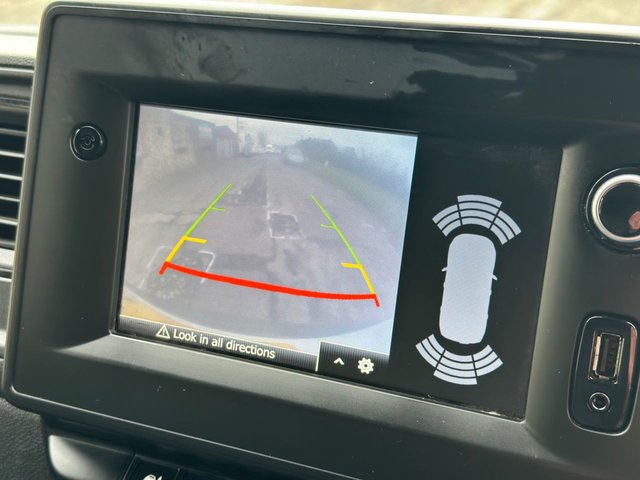 2021 RENAULT MASTER - Photo 2