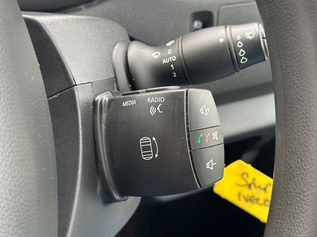 2021 RENAULT MASTER - Photo 8
