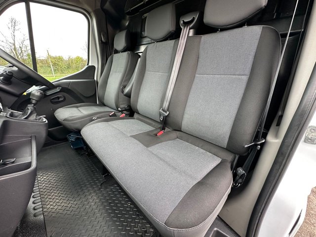 2021 RENAULT MASTER - Photo 5
