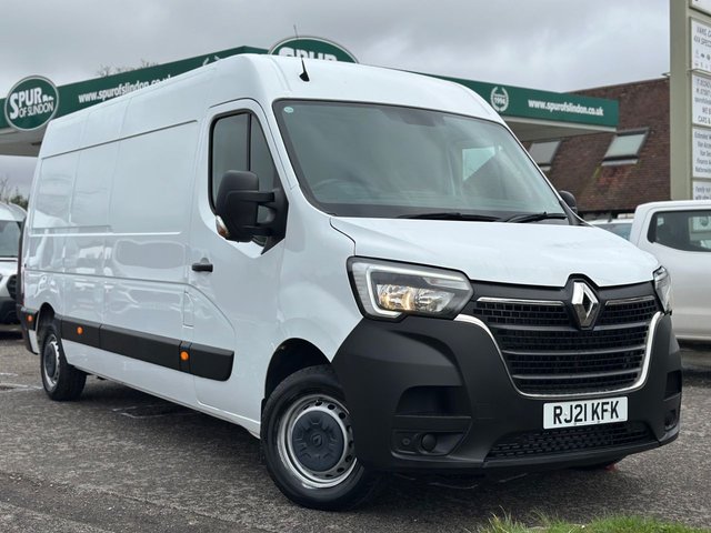 2021 RENAULT MASTER