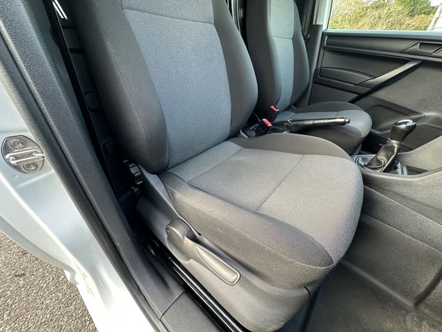 2020 VOLKSWAGEN CADDY - Photo 12