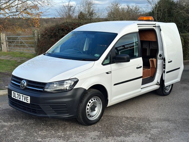 2020 VOLKSWAGEN CADDY - Photo 4