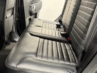 USED 2018 68 LAND ROVER DISCOVERY 3.0 SD V6 HSE SUV 5dr Diesel Auto 4WD Euro 6 (s/s) (306 ps) Commercial Land Rover Discovery 3.0 HSE Euro 6 , Generous specification, Heated Steering Wheel, Detachable Towbar, Adaptive LED Lights, Surround Camera