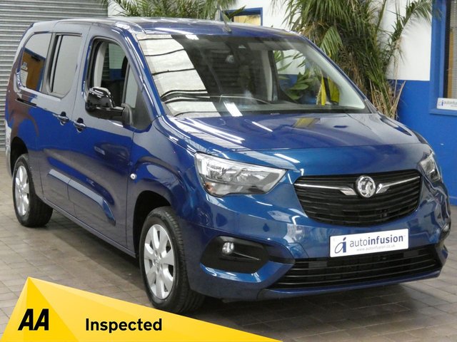 View our Vauxhall Combo Life 1.5 Turbo D SE XL MPV 5dr Diesel Manual 6Spd Euro 6 (s/s) (7 Seat) (100 ps)