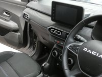 USED 2025 25 DACIA JOGGER 1.6 Hybrid Expression MPV 5dr Petrol Hybrid Auto Euro 6 (s/s) (140 ps) GENUINE LOW MILES OF 188 MILES 7 SEATS ANDROID APPLE CARPLAY REAR VIEW CAMERA CRUISE CONTROL PARKING SENSORS 1 OWNER DACIA WARRANTY TILL MARCH 2028