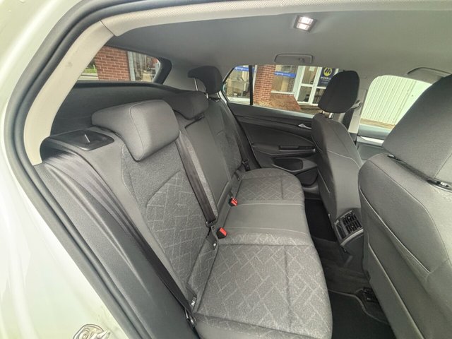 2021 VOLKSWAGEN GOLF - Photo 7